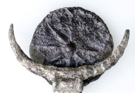 Harappan-style medallion with 8-pointed star